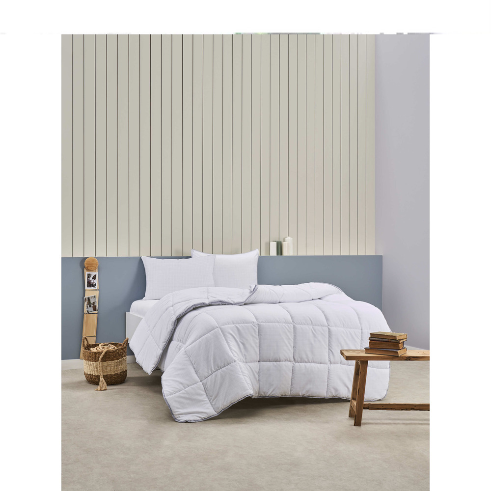 Taç Relax Yorgan 155*215 ( Silikon Elyaf Dolgu )